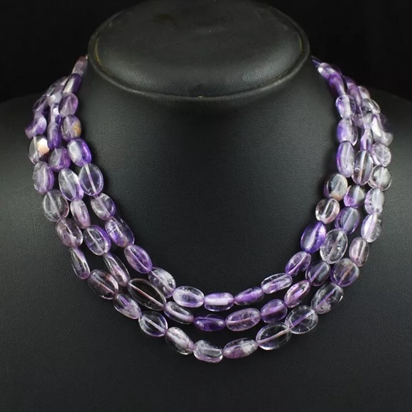 Jewelry - Beautiful earth mined AMETHYST statement necklace